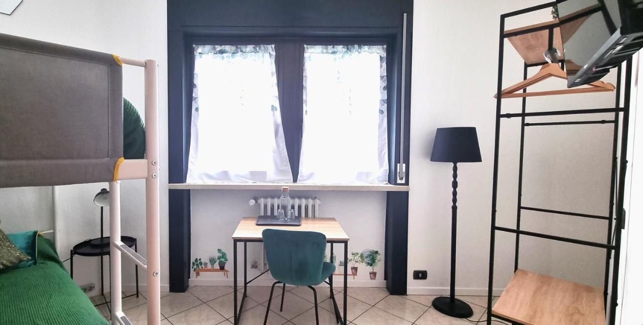 Guesthouse Tree Rooms Industrial ベルガモ エクステリア 写真